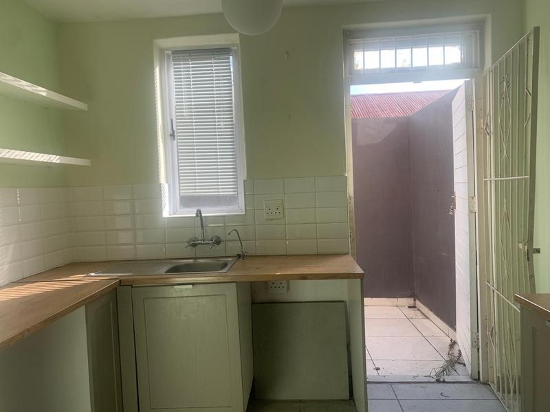 2 Bedroom Property for Sale in Woodstock Western Cape